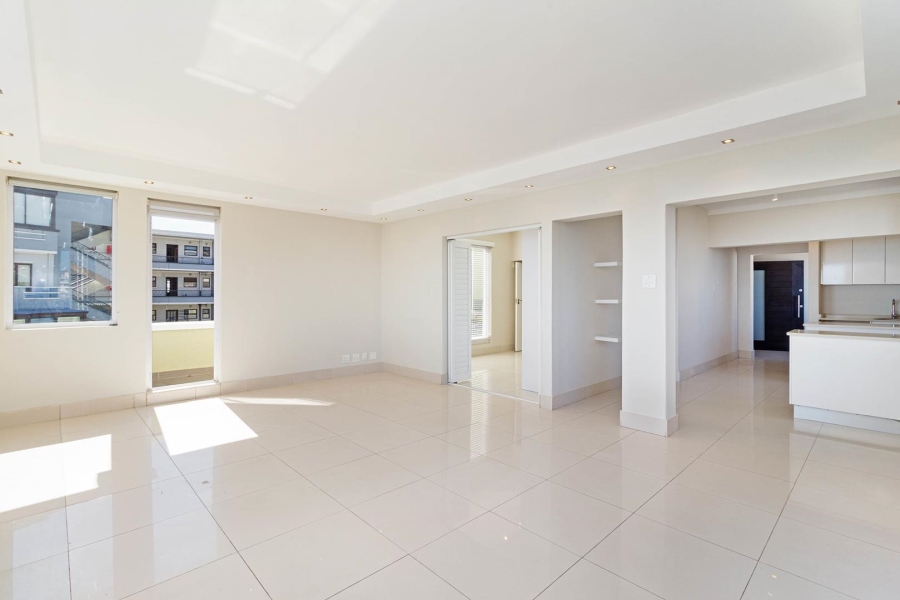 3 Bedroom Property for Sale in Sea Point Western Cape